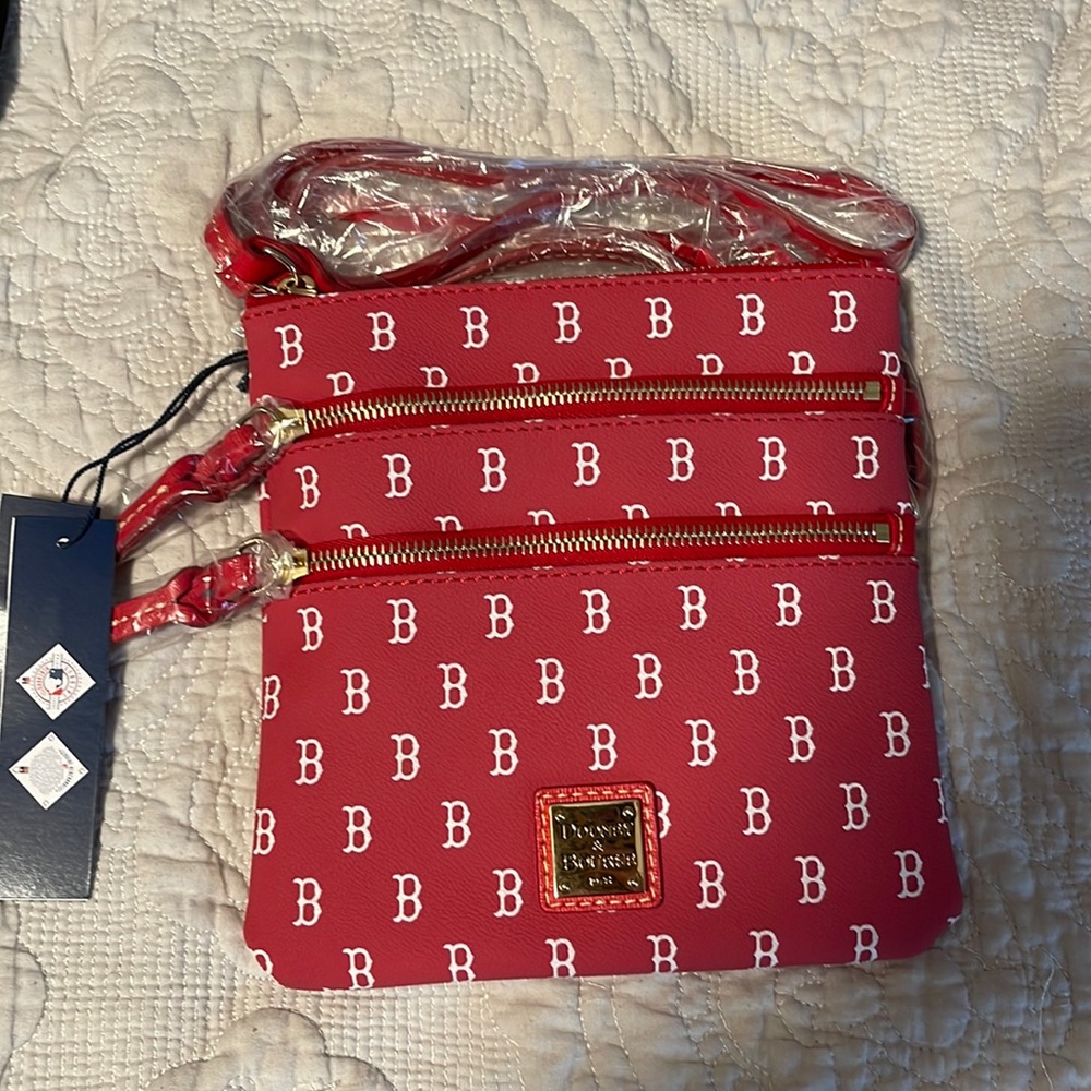 Dooney & Bourke Red Sox cross body purse